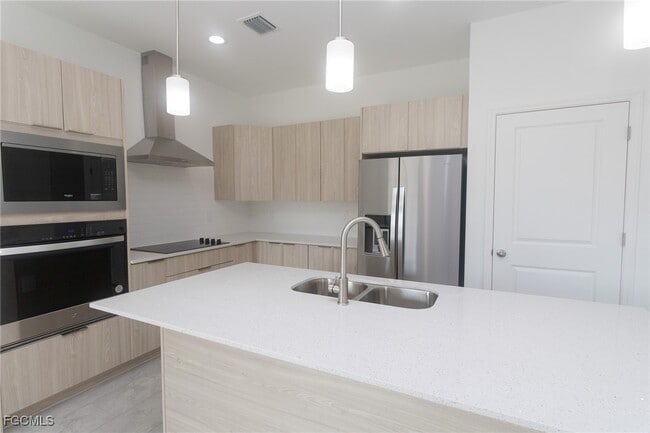 Photo - 2906 16th St SW