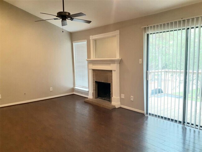 Photo - 3500 Tangle Brush Dr Unidad 24