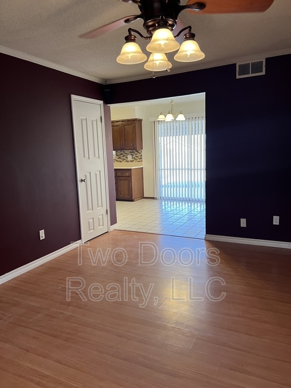 Photo - 1513 Parkwoods Terrace