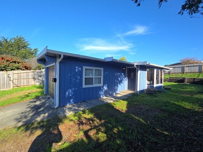 Photo - 4BR/2BA South Eureka Home!