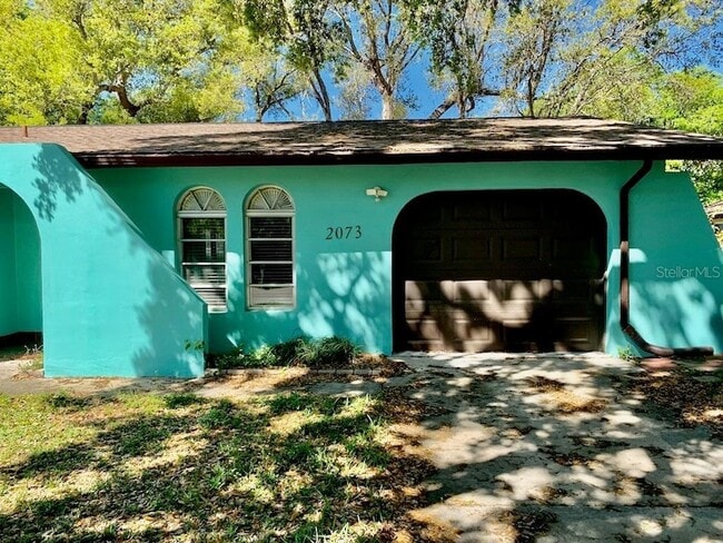 Building Photo - 2073 Carnac St