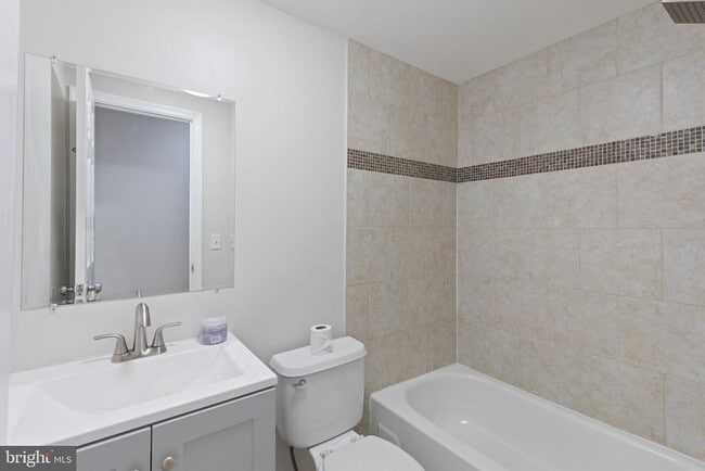 Photo - 1931 N Uber St