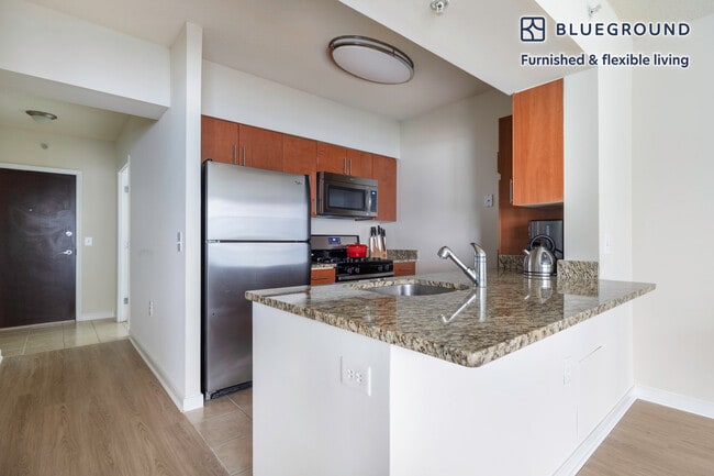 Photo - 2400 M St NW Unidad FL2-ID172