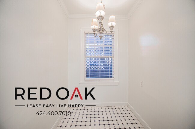 Photo - 649 N Rossmore Ave Unit 100