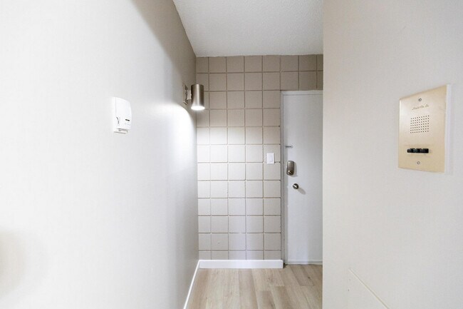 Photo - Elbow Mission Apartments