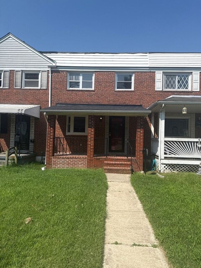 Building Photo - Three Bedroom House in Dundalk