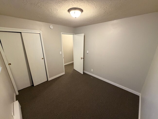 Photo - Bright & Comfortable 2-Bedroom Rental- 1/2 Month of rent concession Unit 9502