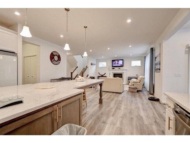 Photo - 171 Maple Terrace