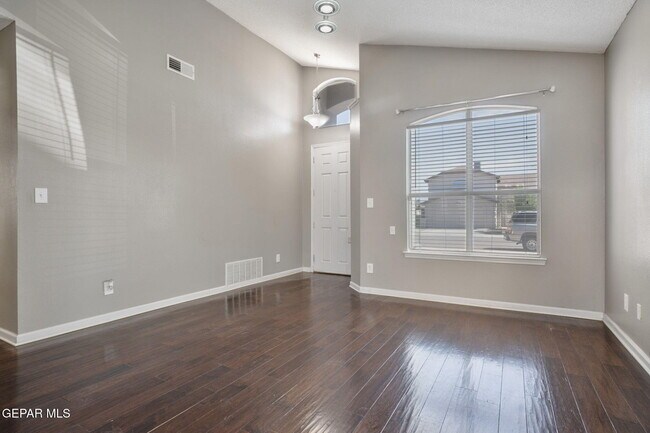 Photo - 12509 Twin Leaf Dr