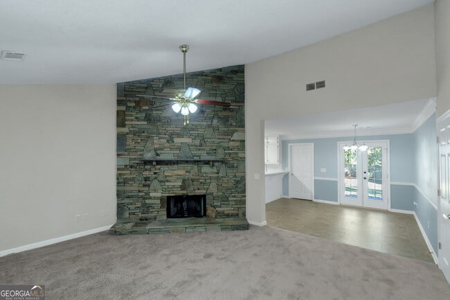 Photo - 30 Oaklake Ct