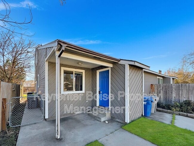 Building Photo - 7053 W Ustick Rd