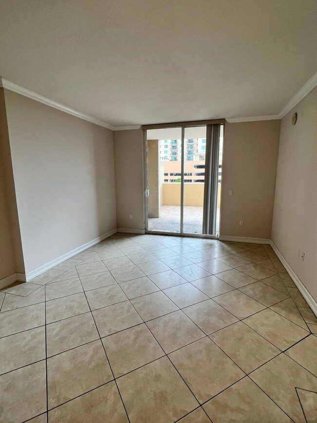 Photo - 117 NW 42nd Ave