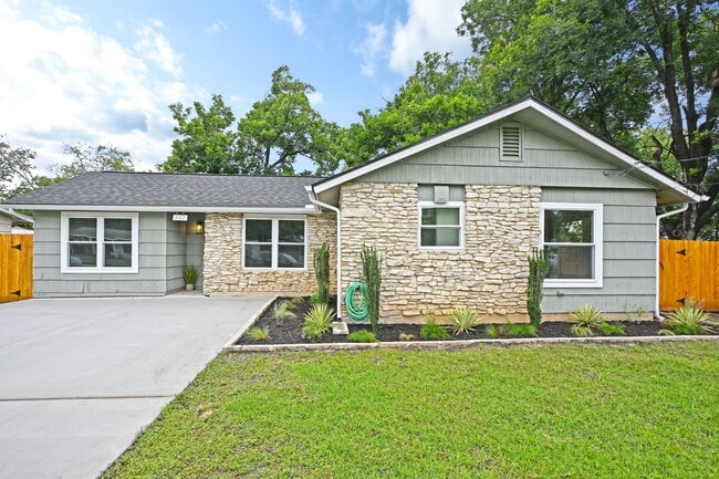 Building Photo - 442 Rothe Loop