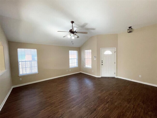 Photo - 4423 Meadowside Ln