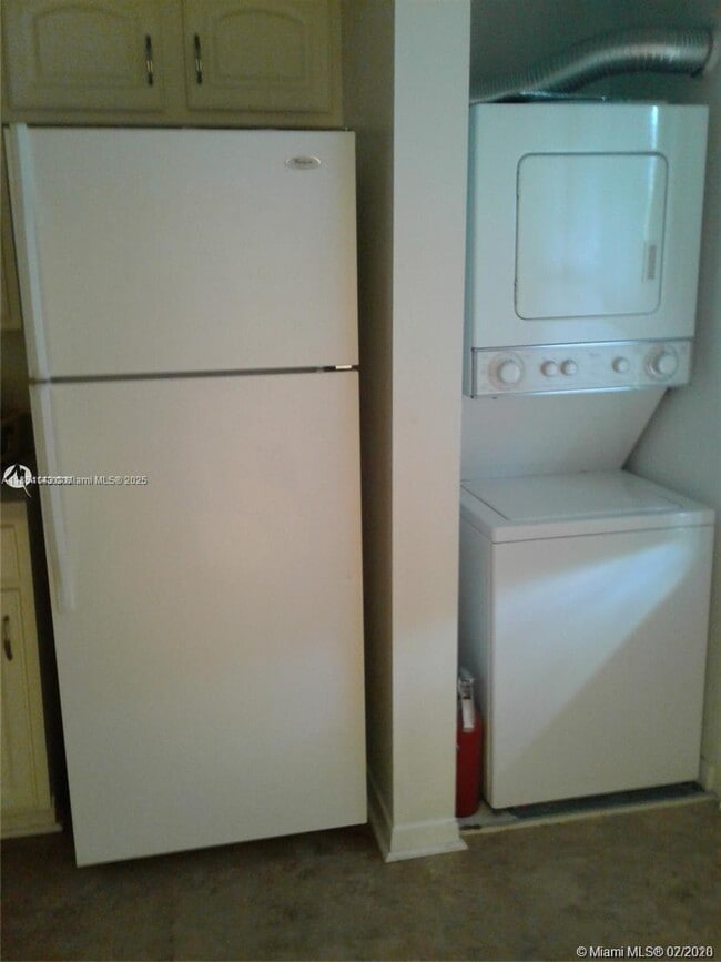 Building Photo - 701 SW 142nd Ave Unit 104S Rental