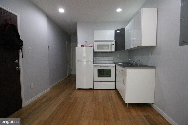 Photo - 1525 W Seybert St Unidad A