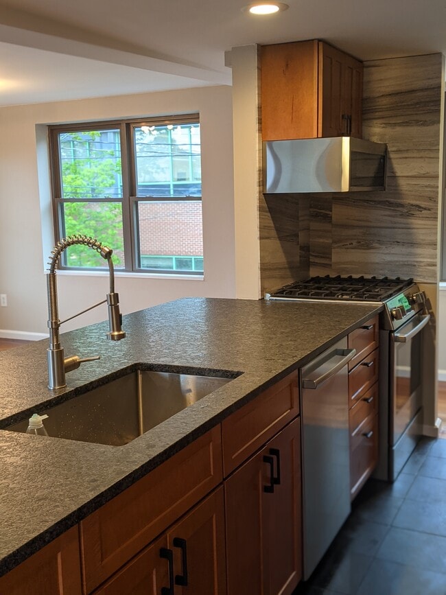 Photo - 197 Sidney St Unidad 1