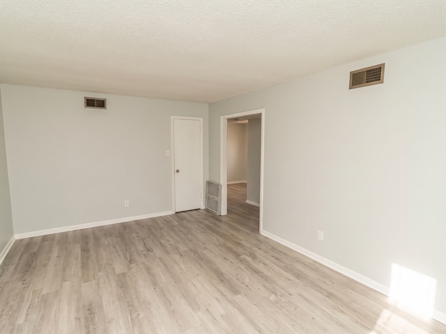 Photo - 3 Bed 1 Bath