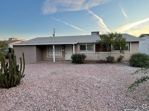 Building Photo - 704 S Margo Dr Rental