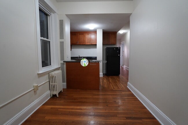 Building Photo - 1788 Beacon St Rental