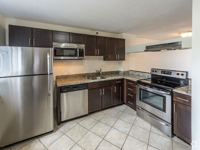 Building Photo - Steps from Boston Landing. Central AC, In-... Rental