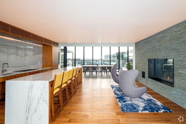 Observatory Lounge