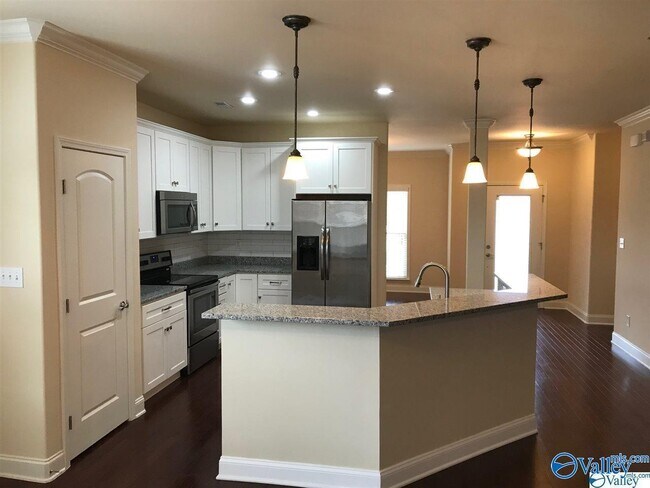 Photo - 467 E Mossyleaf Dr SW