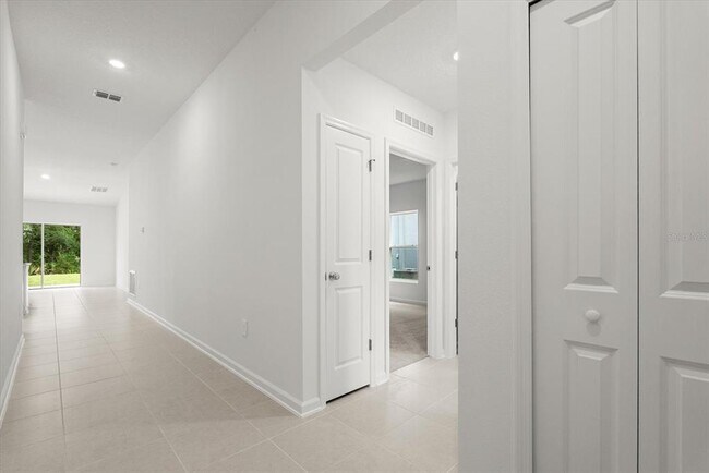 Photo - 1377 Loxley Trl