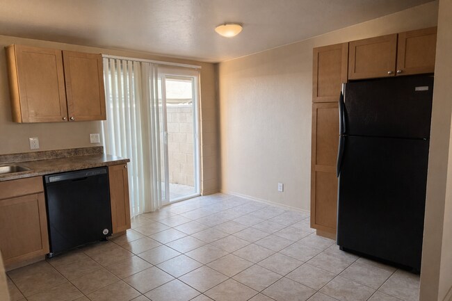 Photo - 2821 N Columbus Blvd