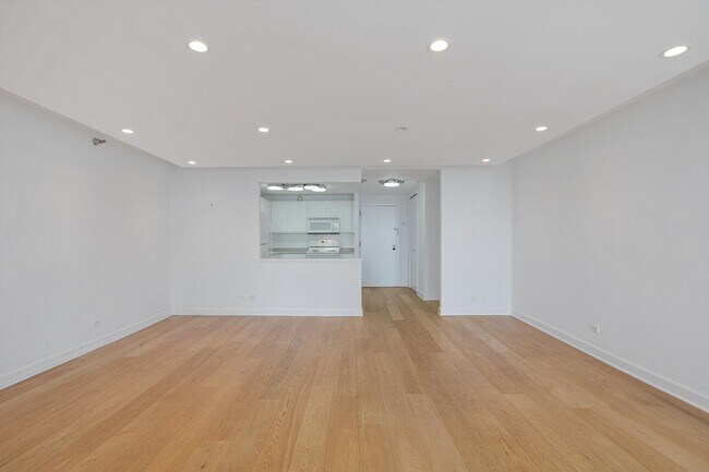 Photo - 10 E Ontario St Unit 4901