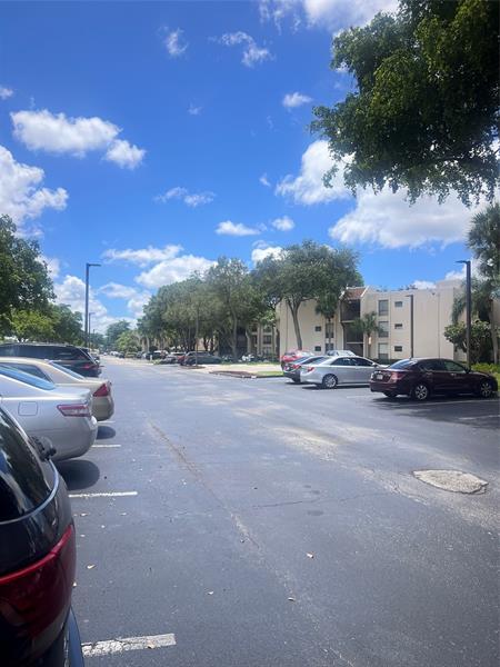 Photo - 6751 N University Dr Unit 206