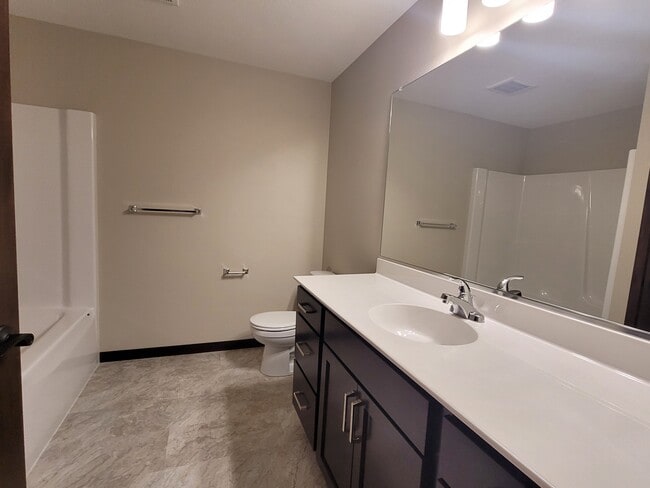 Photo - 1640 Keanan Ln