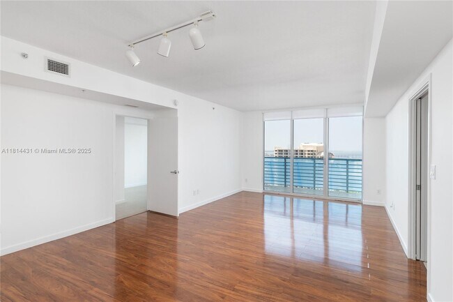 Photo - 335 S Biscayne Blvd Unit 3207