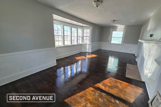 Photo - 730 Wellington St SE