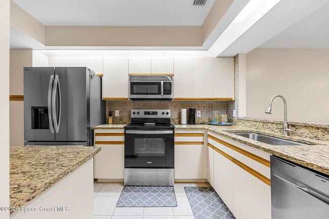 1141 Country Club Dr Unit 1012