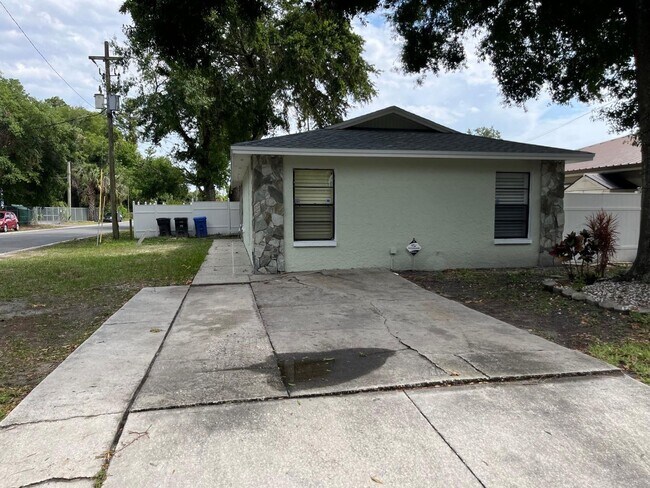 Photo - Beautiful 3BR Home in Central Tampa – Move-In Ready!