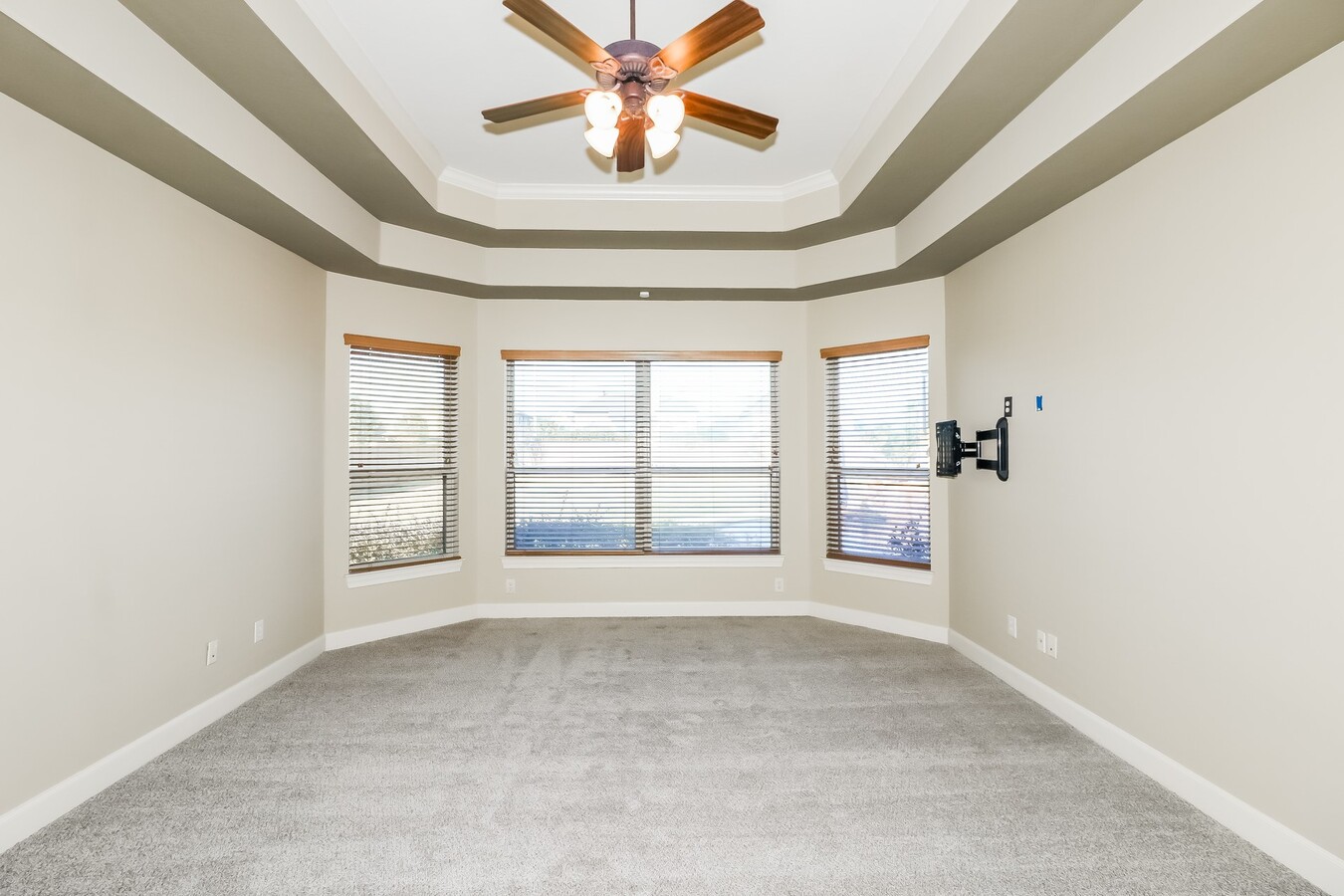 Photo - 3909 Pebble Brook Dr