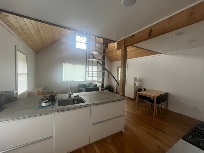 Photo - 1003 George Wilson Rd