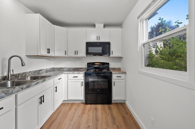 Photo - Cherry Hill Apartments