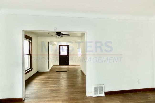Photo - 2803 Chase St