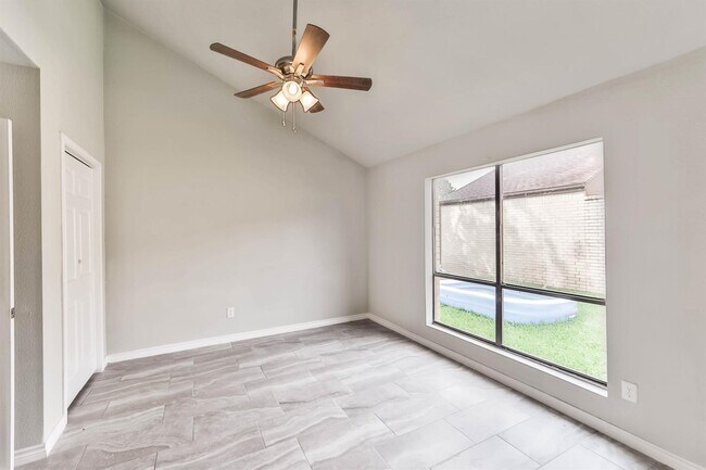 Photo - 10811 Kirktown Dr