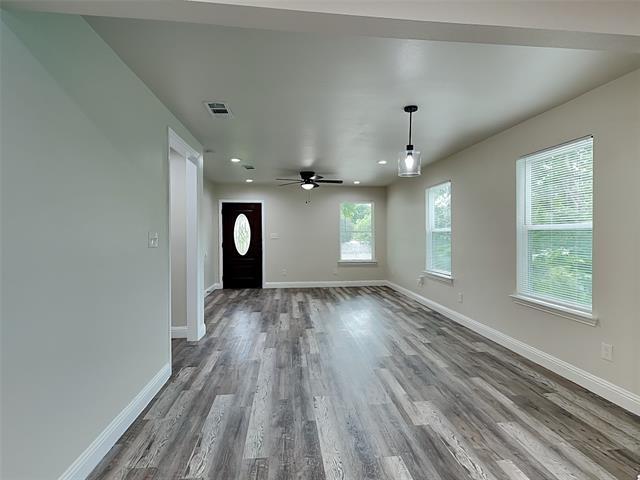 Photo - 9214 Metz Ave