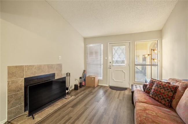 Photo - 806 W 24th St Condo Unit 228