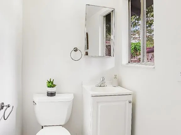 Photo - 81 Lester Ave