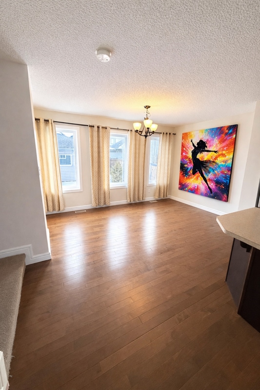 Photo - 16035-16011 11 Ave SW