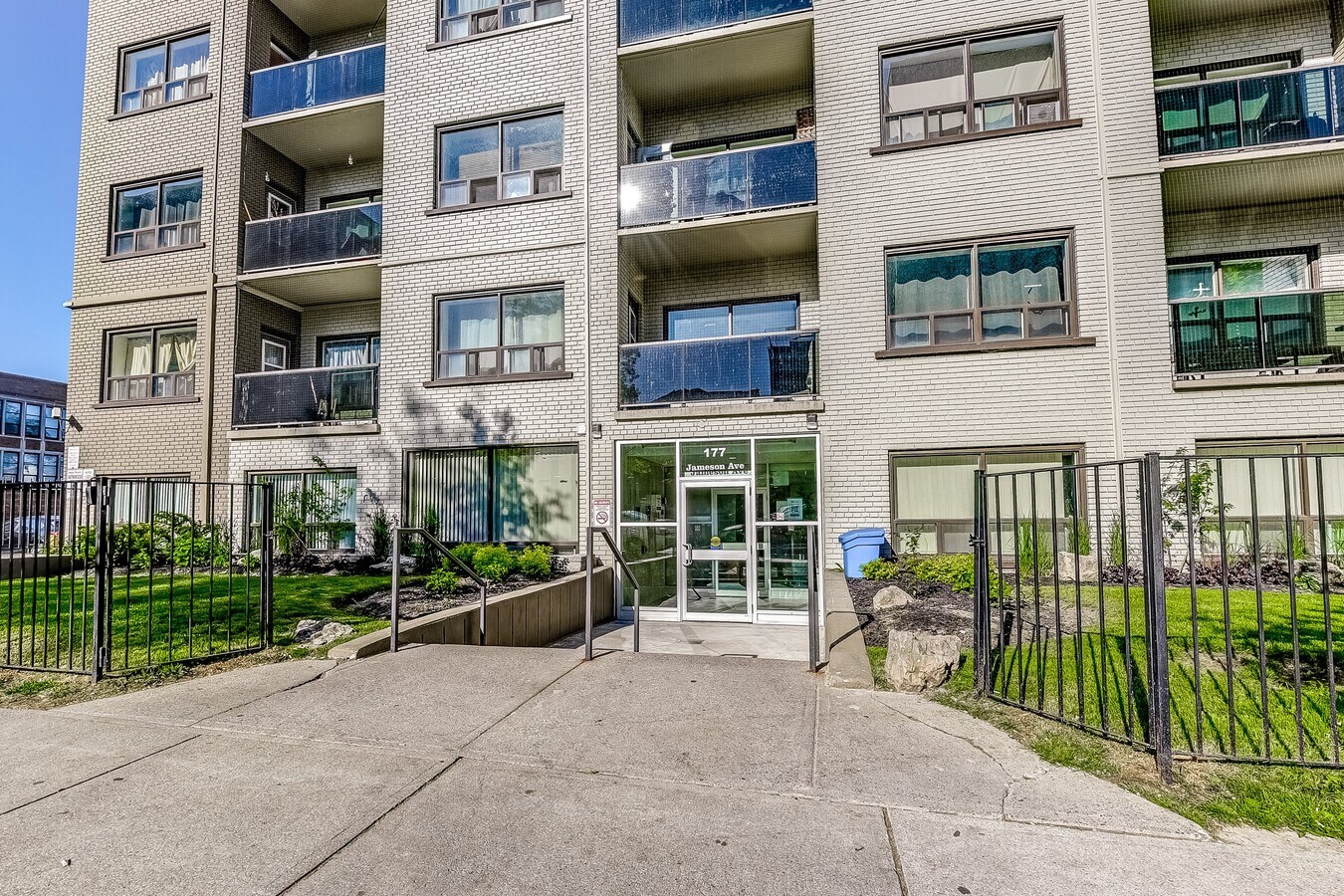 Photo - Jameson Avenue