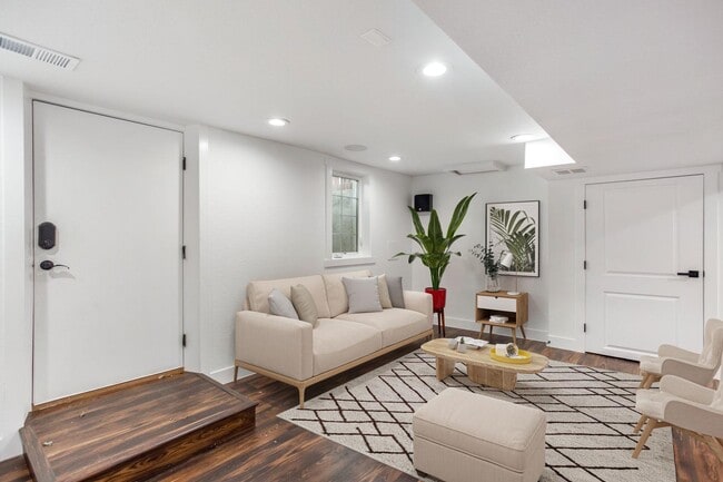 Photo - 3800 Adams St