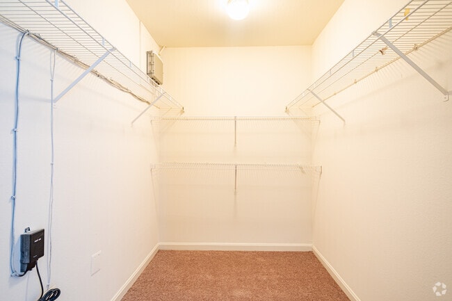 2BR, 2BA