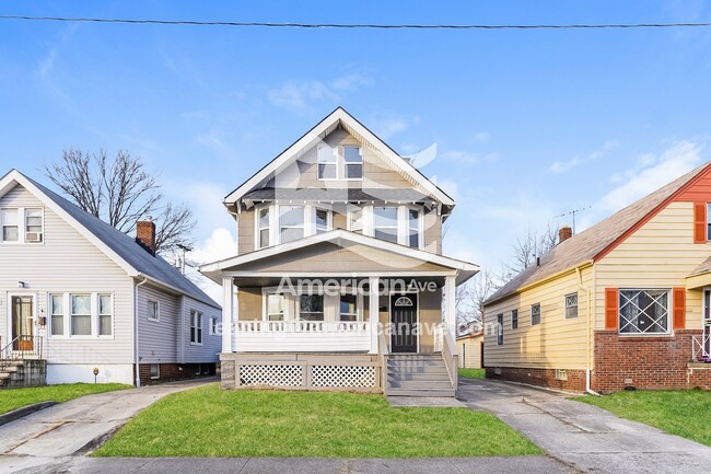 Building Photo - 1542 E 173rd St
