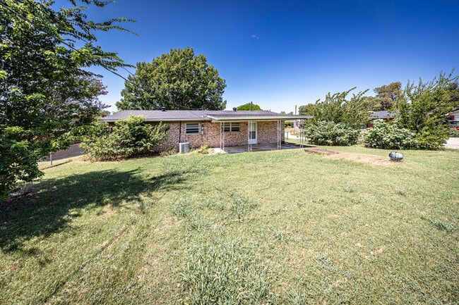 Photo - 4802 SE Avalon Ave
